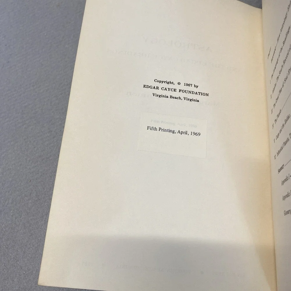 VINTAGE 1969 ASTROLOGY AND THE EDGAR CAYCE READINGS  PAPERBACK BOOK